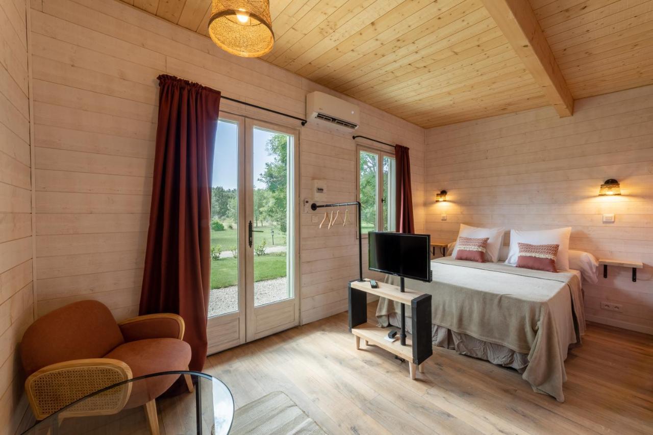 Le Mas Des Cerisiers Jacuzzi Et Sauna Inclus Pour Tous Les Logements Avignon Exteriör bild