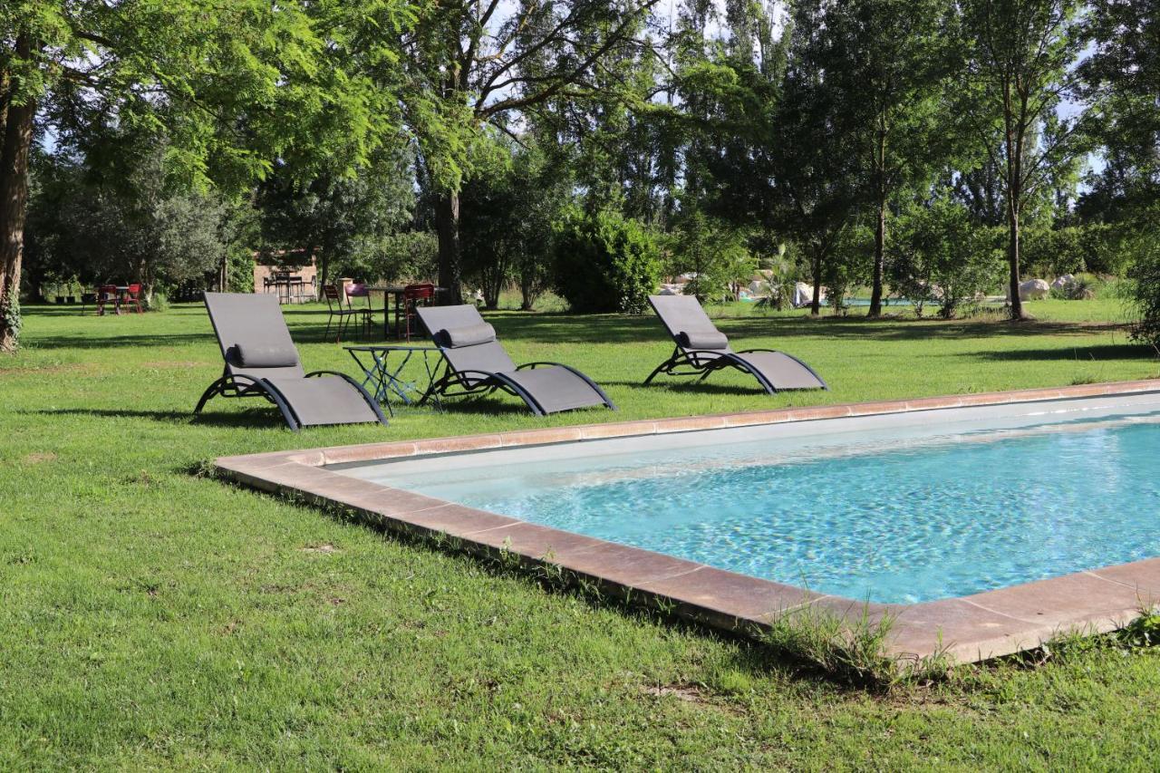 Le Mas Des Cerisiers Jacuzzi Et Sauna Inclus Pour Tous Les Logements Avignon Exteriör bild