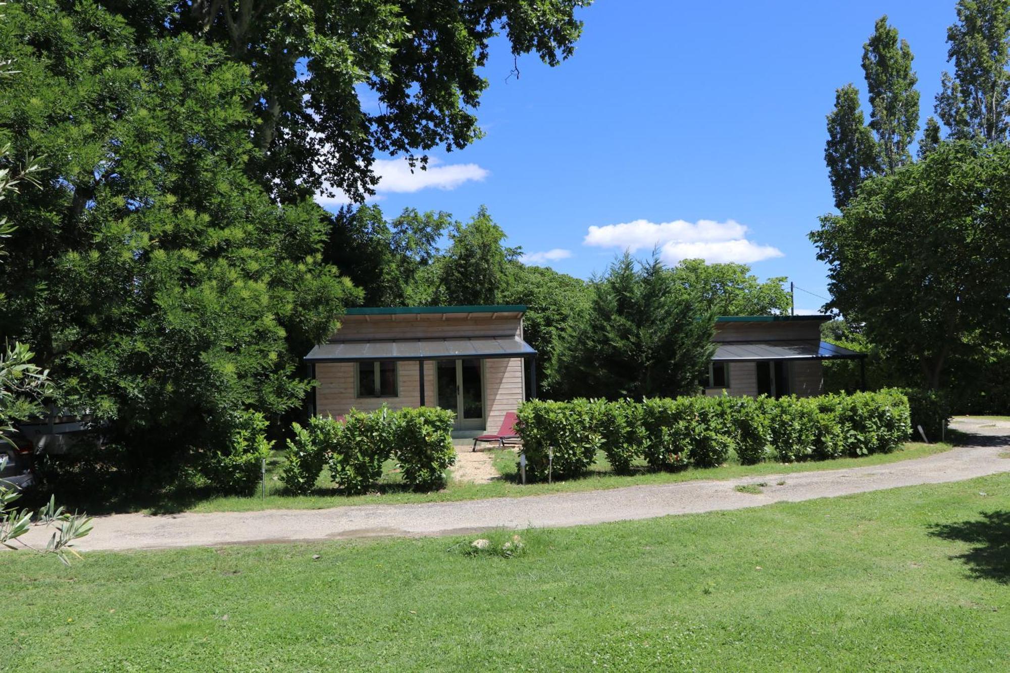 Le Mas Des Cerisiers Jacuzzi Et Sauna Inclus Pour Tous Les Logements Avignon Exteriör bild