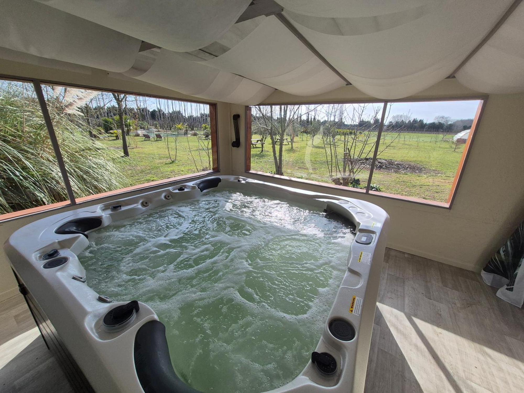 Le Mas Des Cerisiers Jacuzzi Et Sauna Inclus Pour Tous Les Logements Avignon Exteriör bild